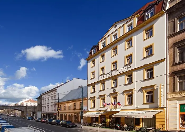 Mucha Hotel