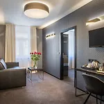 Mucha Hotel