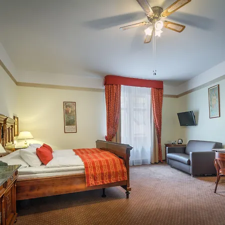 Mucha Hotel