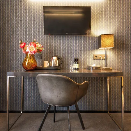 Mucha Hotel