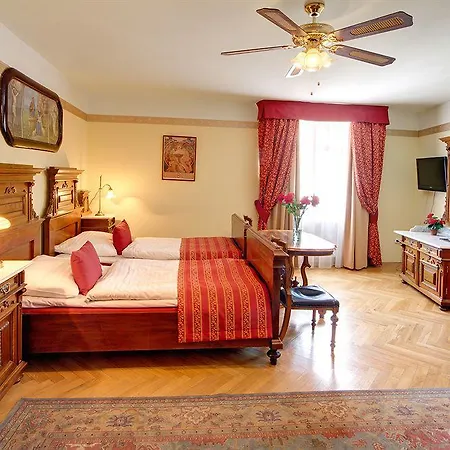 Mucha 4* Prague