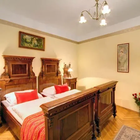 Mucha 4* Prague
