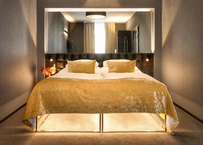 Mucha Hotel