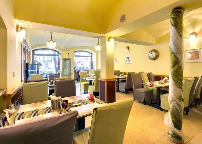 Mucha Hotel